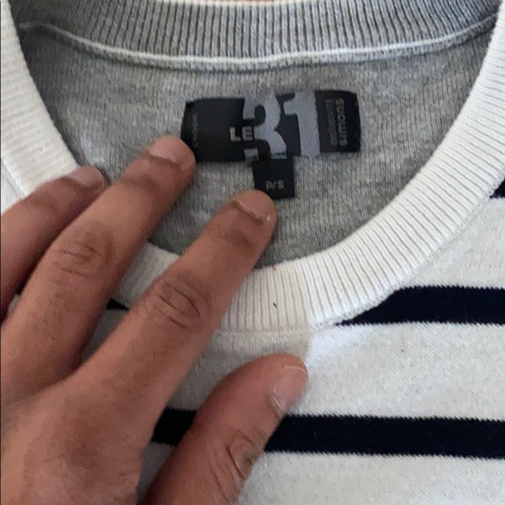 Cool sweater - Picture 2 of 3